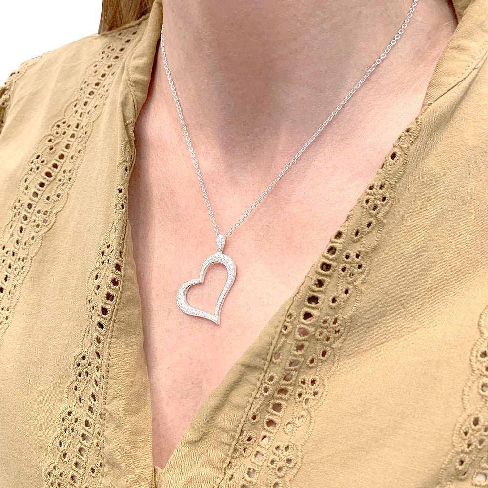 Collier PIAGET "Coeur" en or blanc et diamants - Image 5