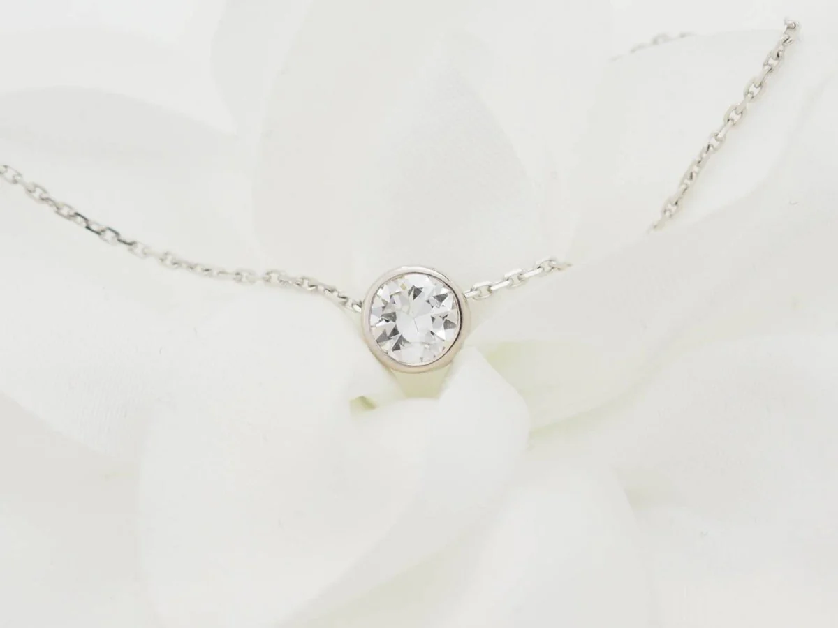 Collier solitaire en or blanc et diamant 0.77ct - Image 4