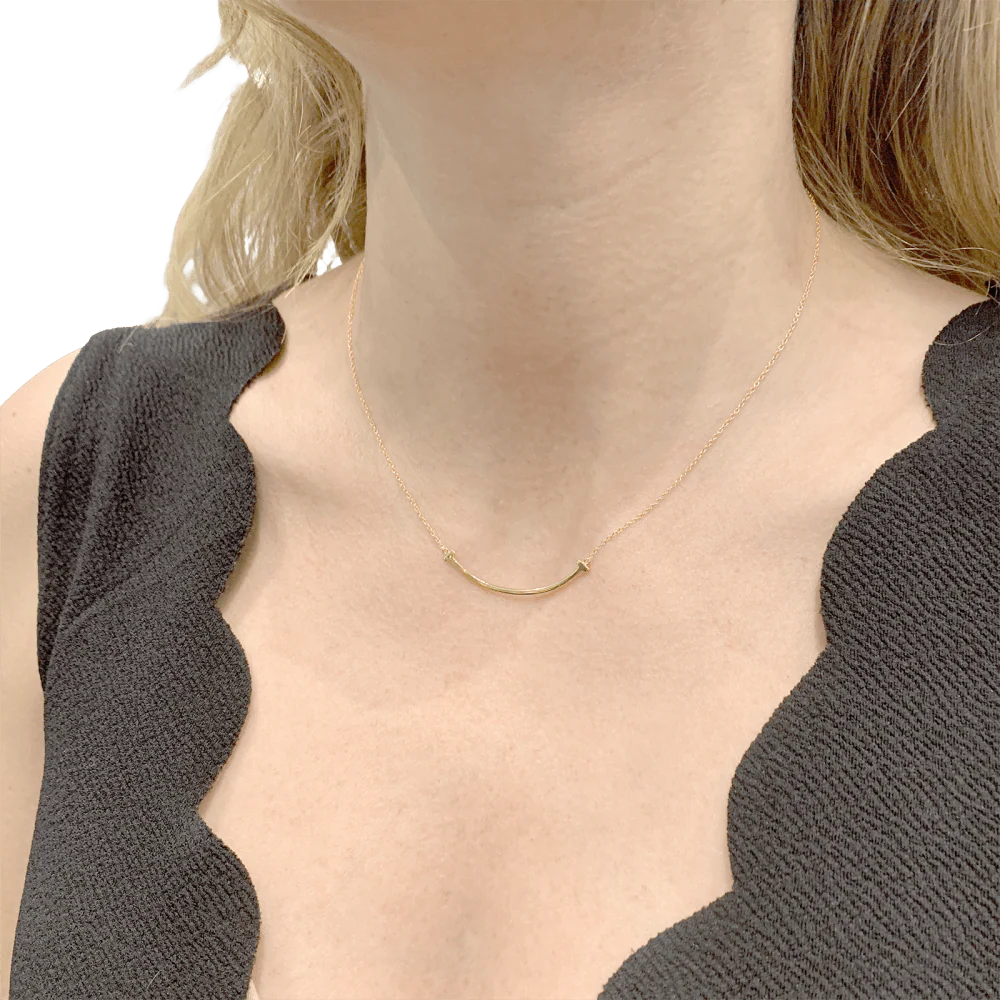 Collier Pendentif TIFFANY & CO. "Tiffany T Smile" en or jaune - Image 2
