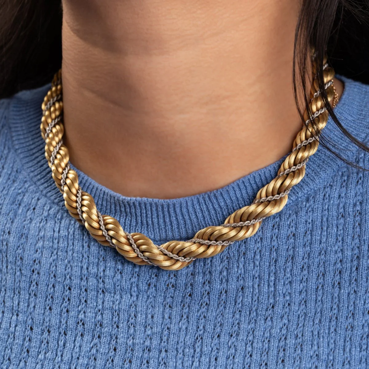 Collier Torsadé en or jaune et or blanc - Image 8