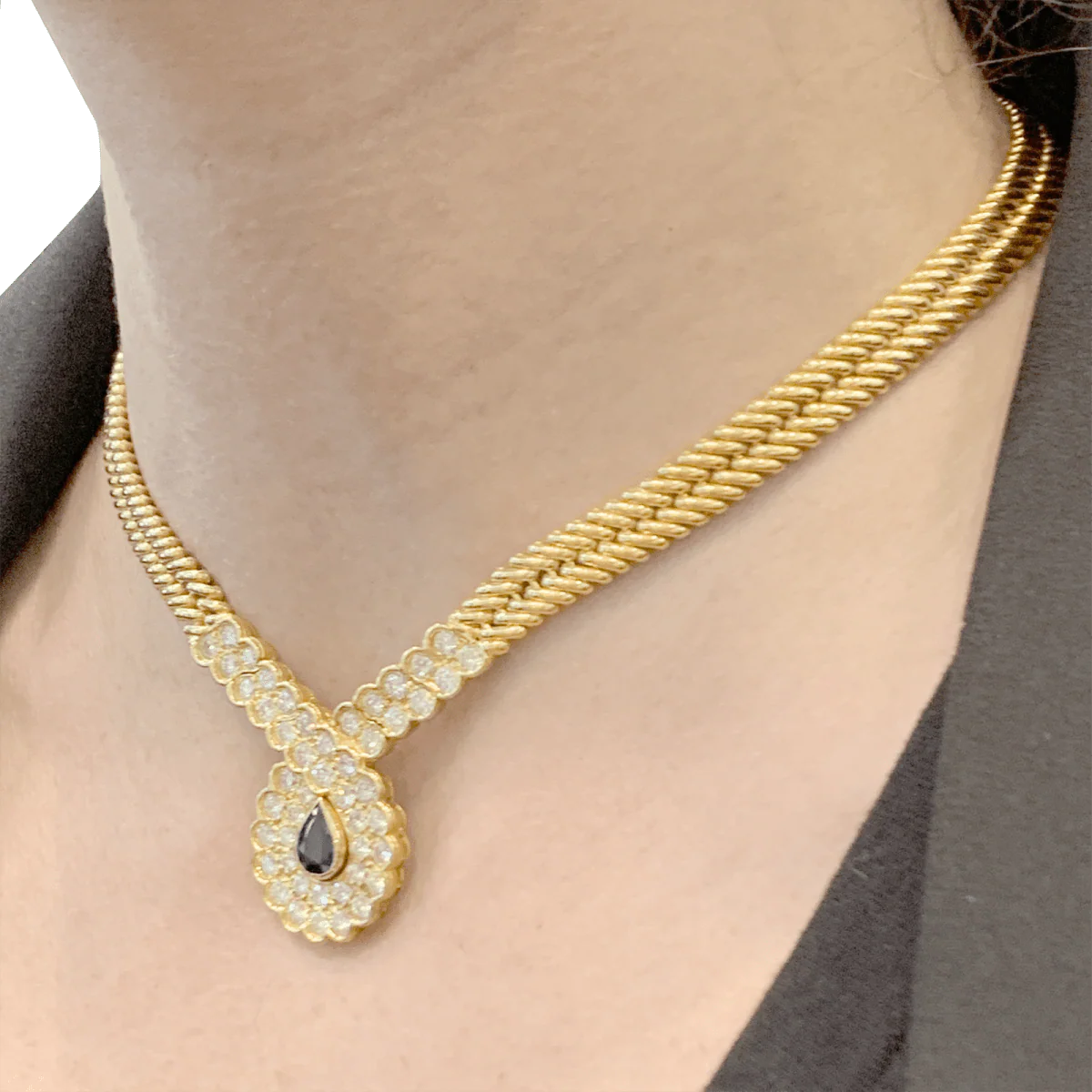 Collier Draperie VAN CLEEF & ARPELS en or jaune, saphir et diamants - Image 2