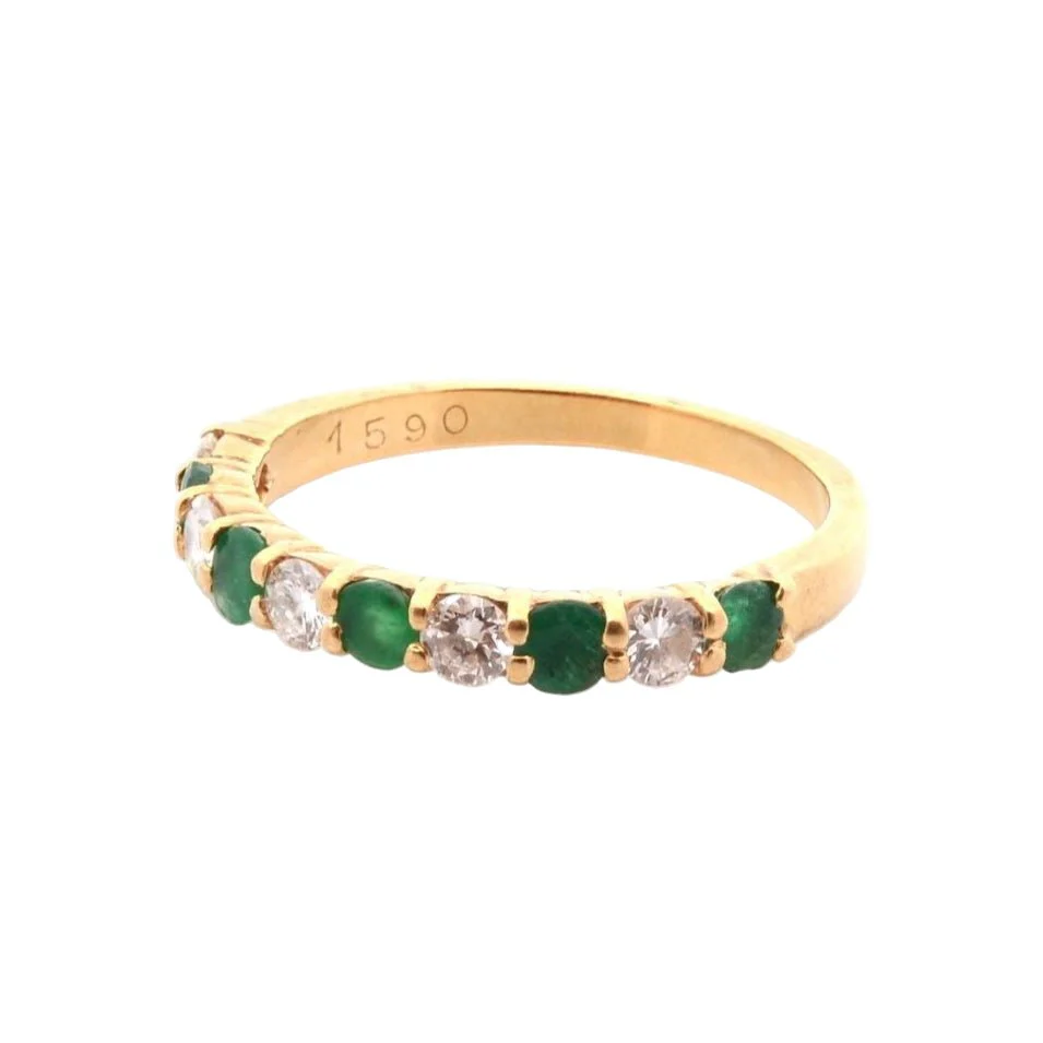 Bague Alliance en or jaune, émeraudes, et diamants