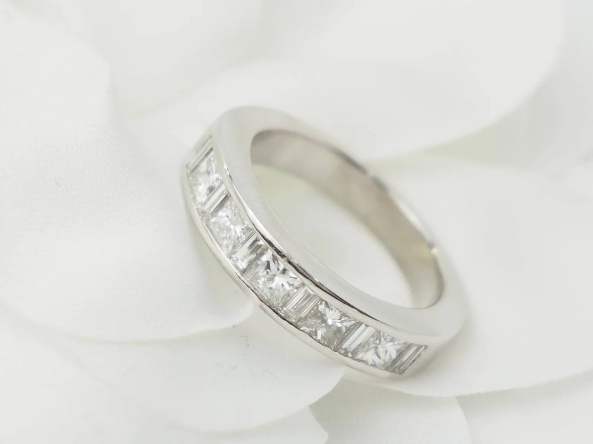 Demi alliance en or blanc et diamants 1.06cts - Image 7
