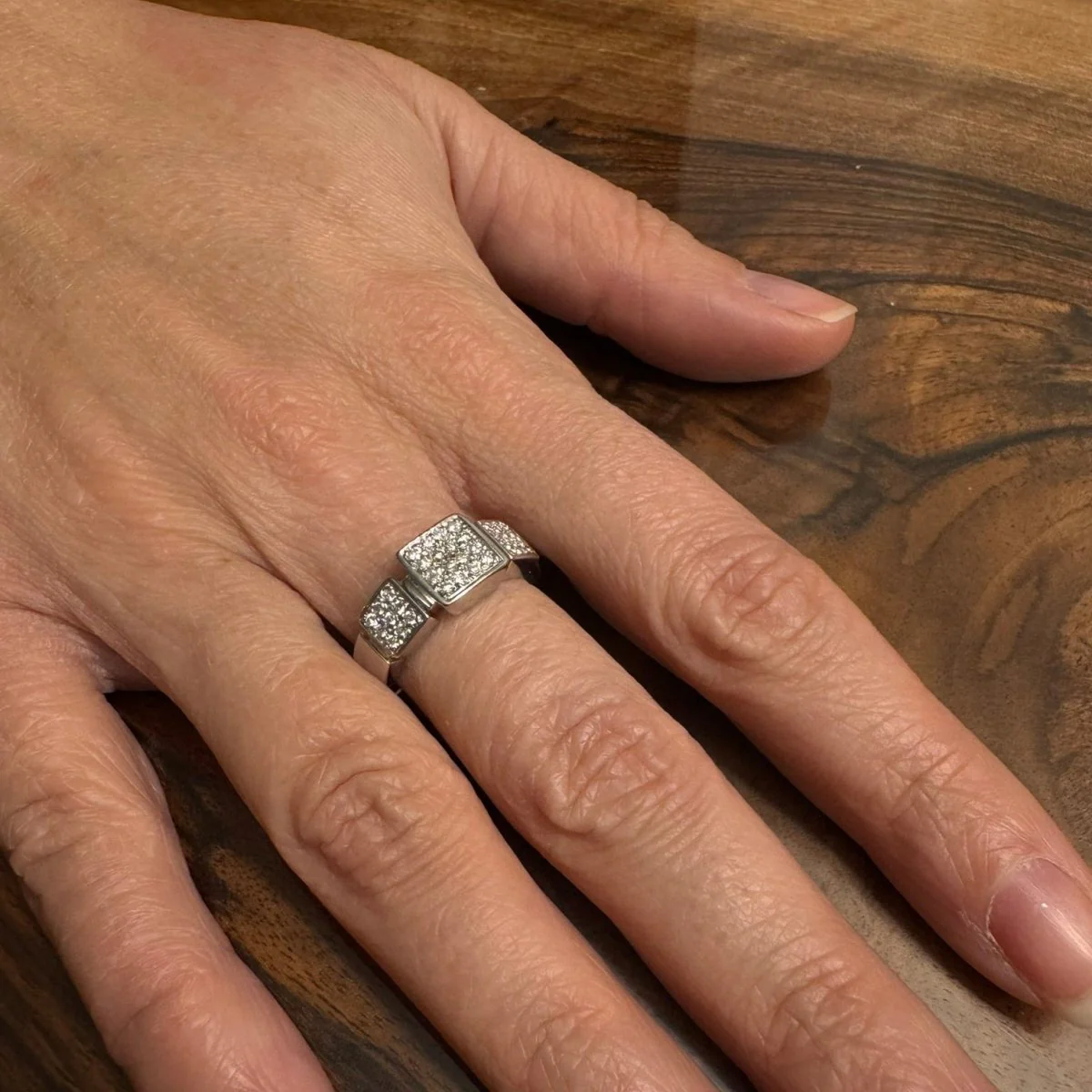 Bague Pavée DIDIER GUERIN en or blanc et diamants - Image 2