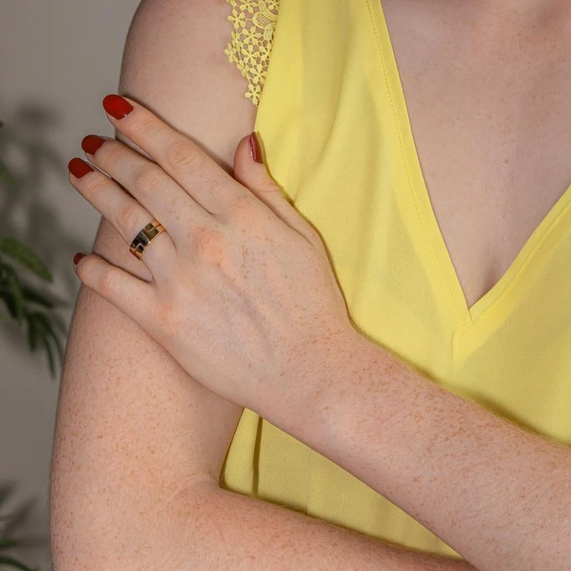 Bague Bandeau DINH VAN "Seventies" MM en or jaune - Image 2