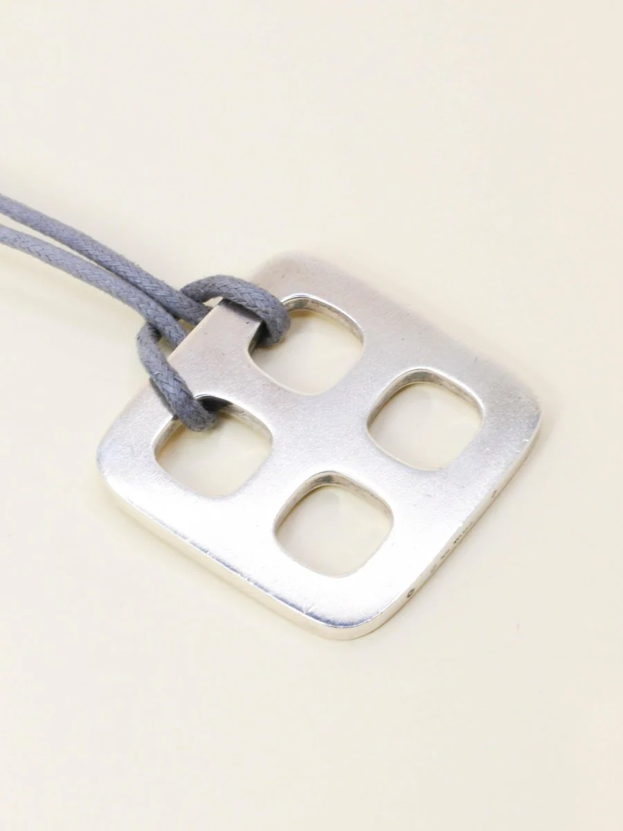 DINH VAN Colier Pendentif moderniste Cordon Gris - Image 3