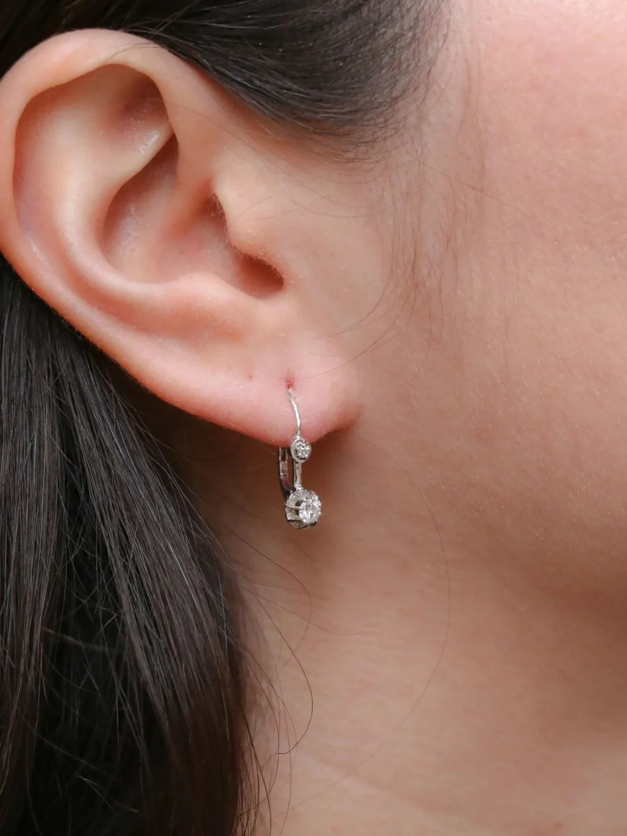 Dormeuses vintage en or blanc et diamants 0.3ct - Image 2