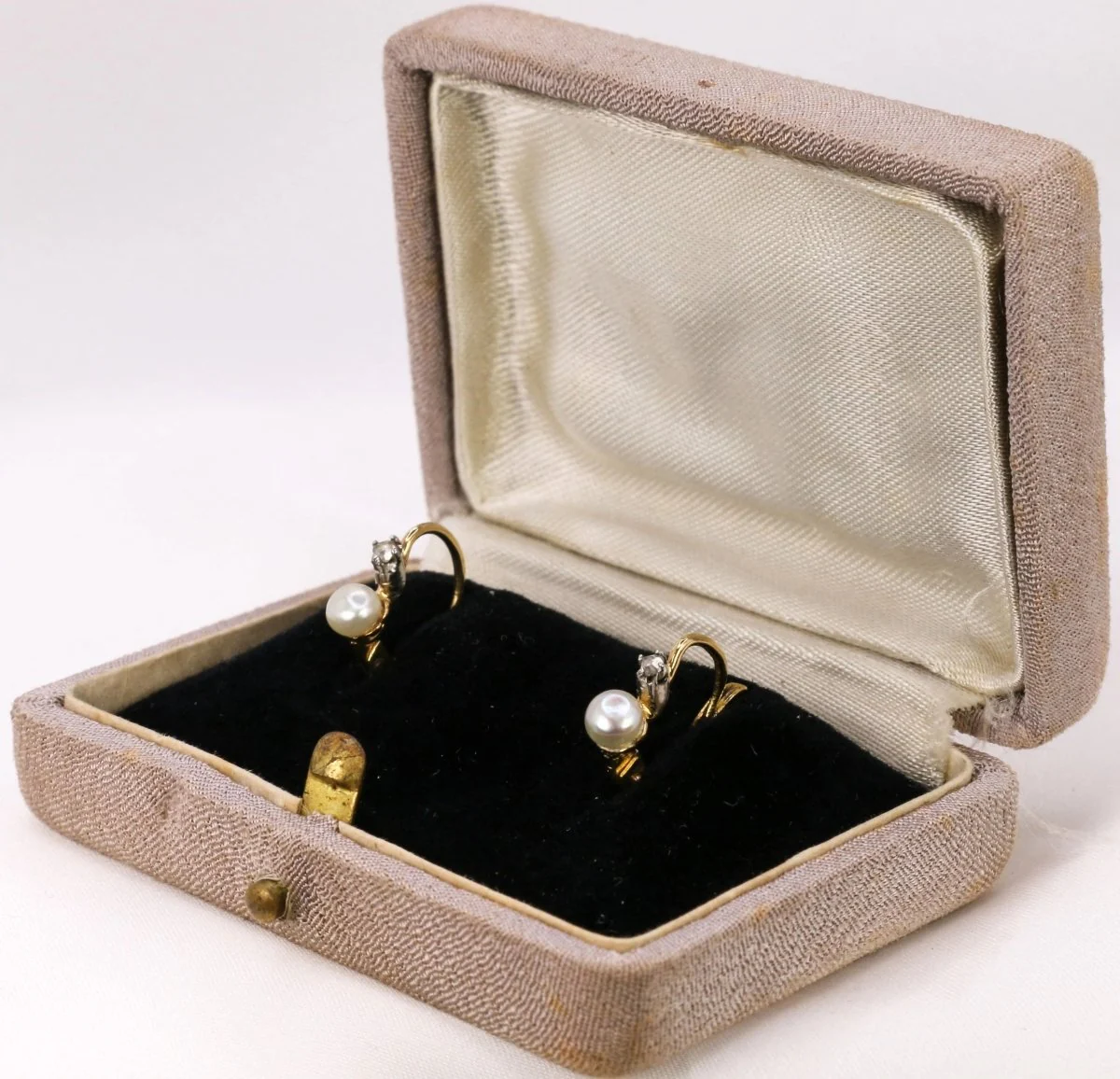 Dormeuses anciennes en or, diamants et perles fines - Image 2