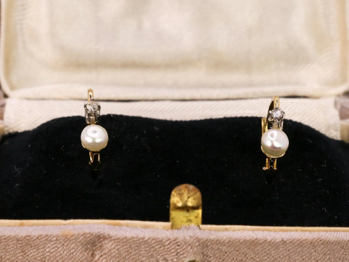 Dormeuses anciennes en or, diamants et perles fines - Image 5