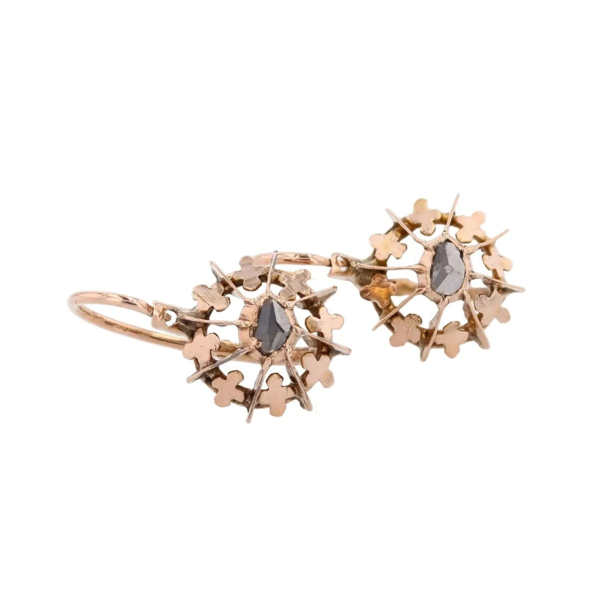 Boucles d'oreilles Dormeuses en or rose et diamants - Image 3