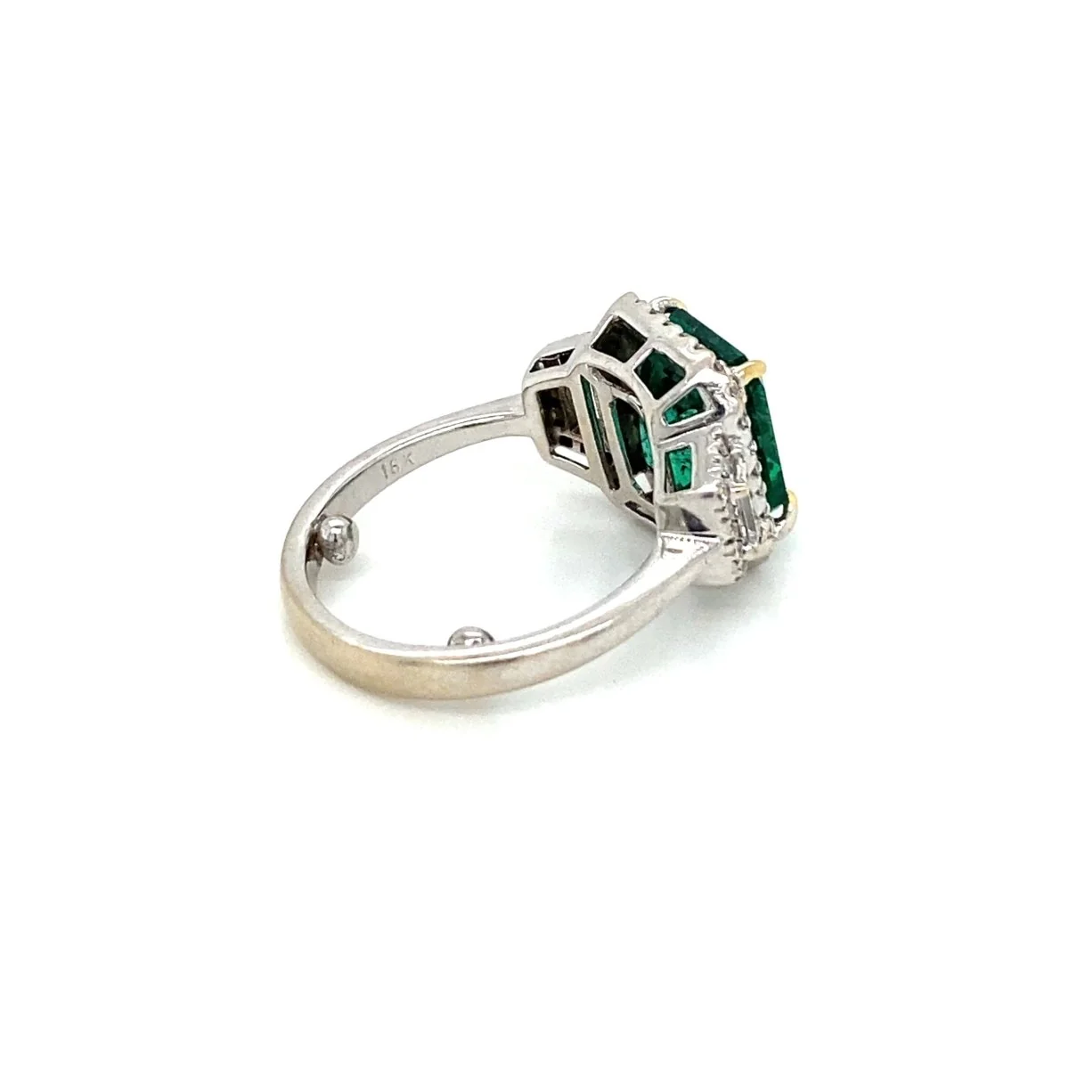 Bague en or avec émeraude non traitée de 3,33 carats certifiée par le Domaine - Image 14