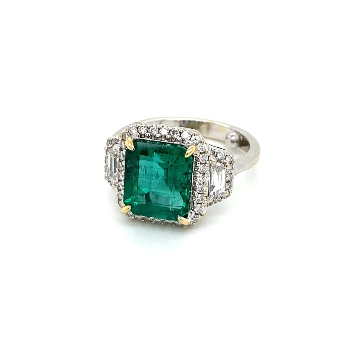 Bague en or avec émeraude non traitée de 3,33 carats certifiée par le Domaine - Image 3
