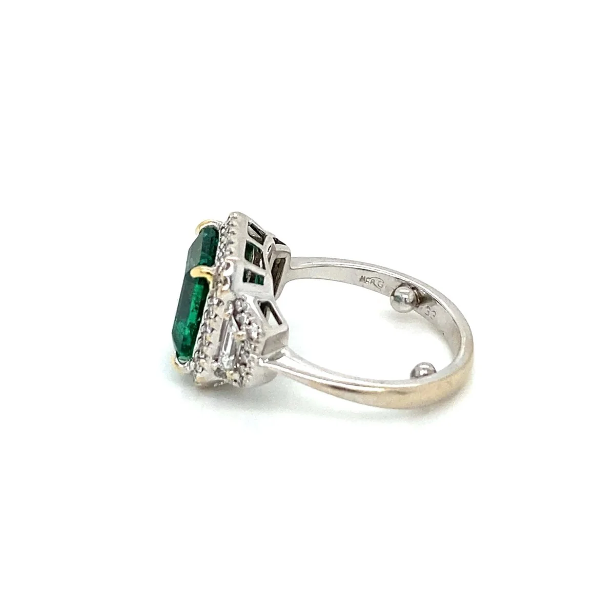 Bague en or avec émeraude non traitée de 3,33 carats certifiée par le Domaine - Image 7