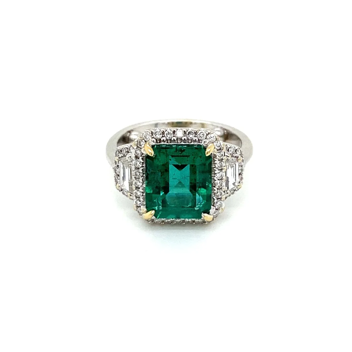 Bague en or avec émeraude non traitée de 3,33 carats certifiée par le Domaine - Image 8