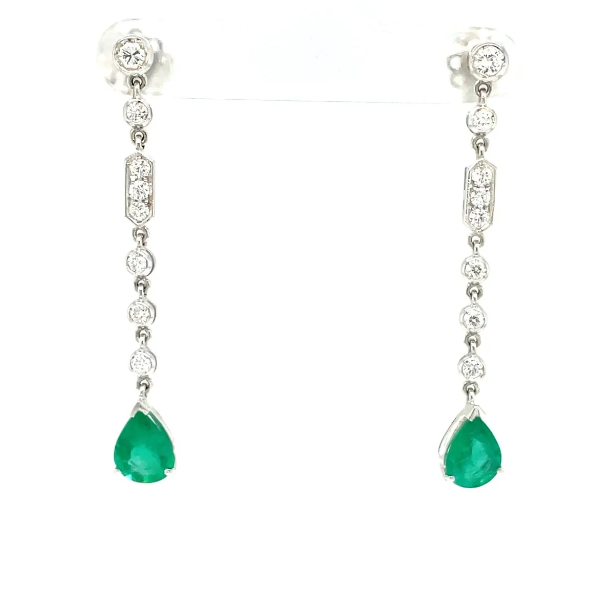 Boucles d'oreilles chandelier en émeraude colombienne et diamant d'été