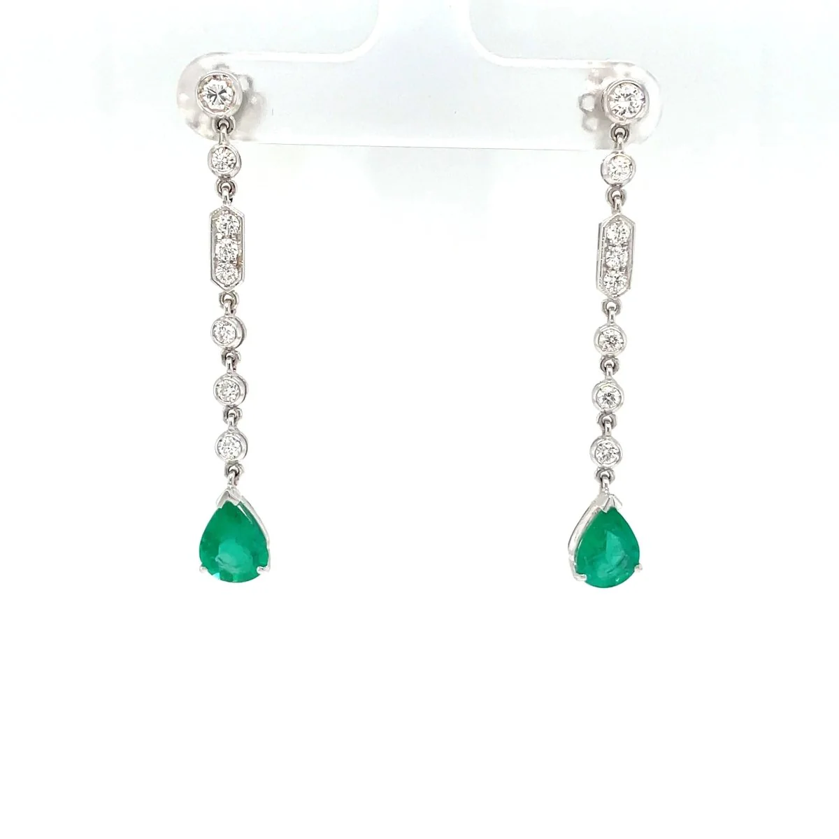 Boucles d'oreilles chandelier en émeraude colombienne et diamant d'été - Image 2