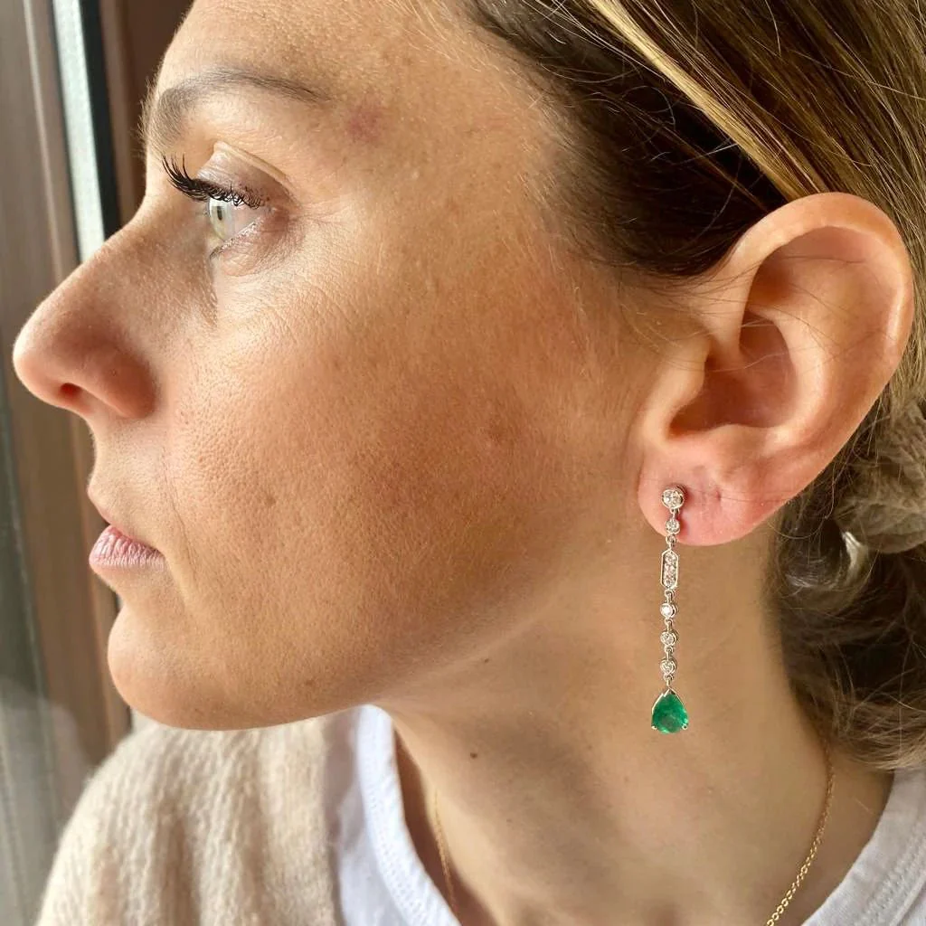Boucles d'oreilles chandelier en émeraude colombienne et diamant d'été - Image 7