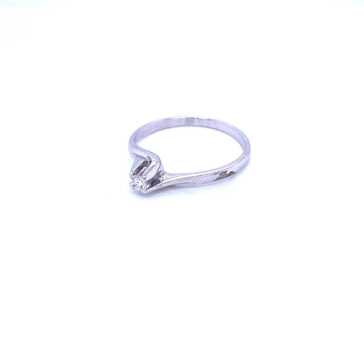 Estate Diamond Valentino Solitaire Ring - Image 4