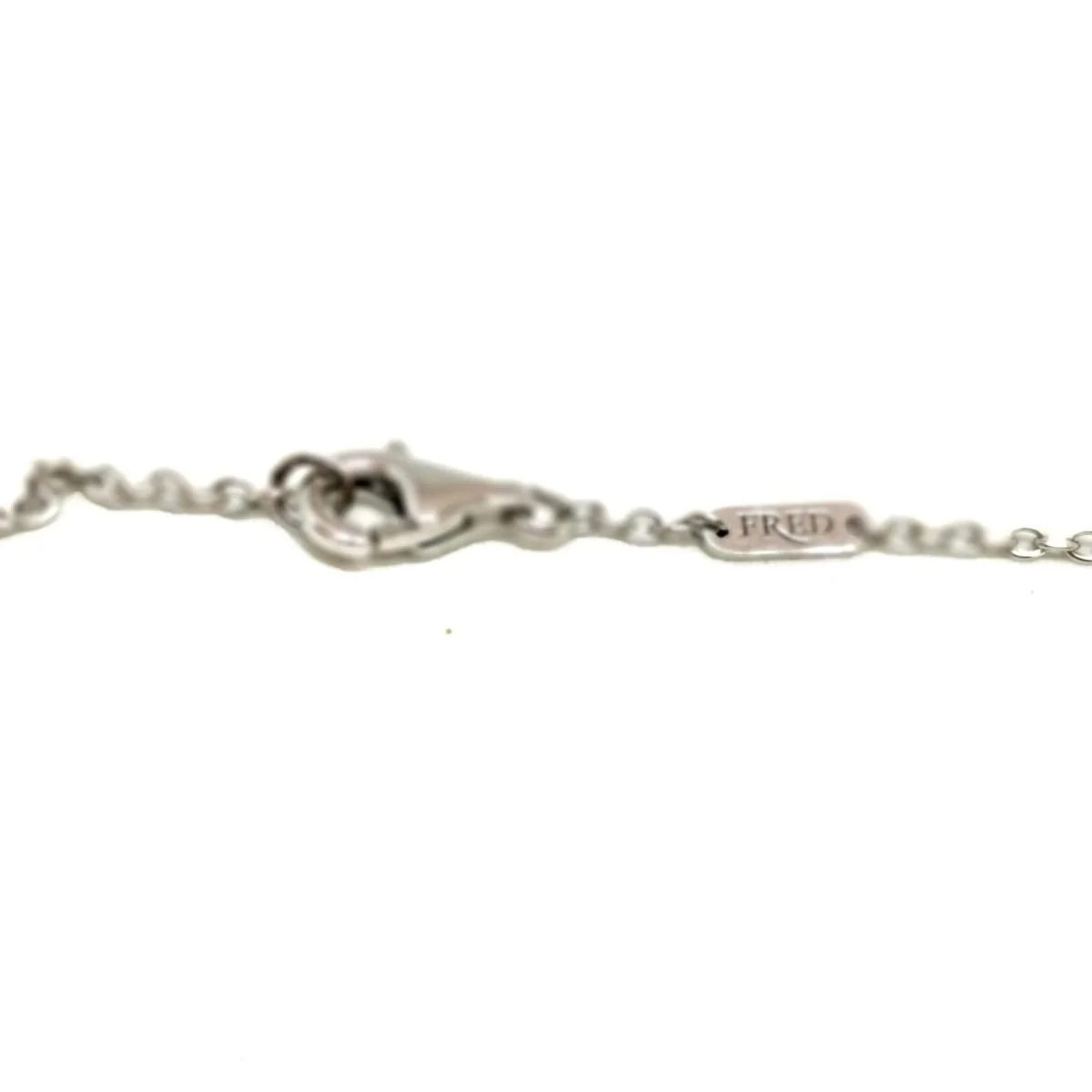 Collier Pendentif FRED Chance infinie, en or blanc et diamants - Image 3