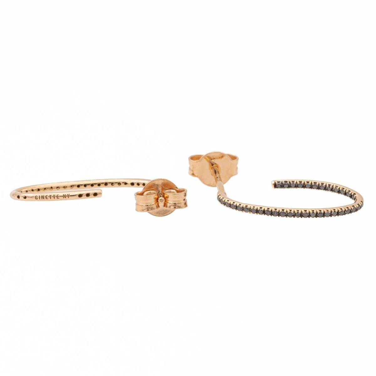 Boucles d'oreilles Demi-Créoles GINETTE NY "Ellipse Black Diamond Hoops" en or rose et diamants - Image 4