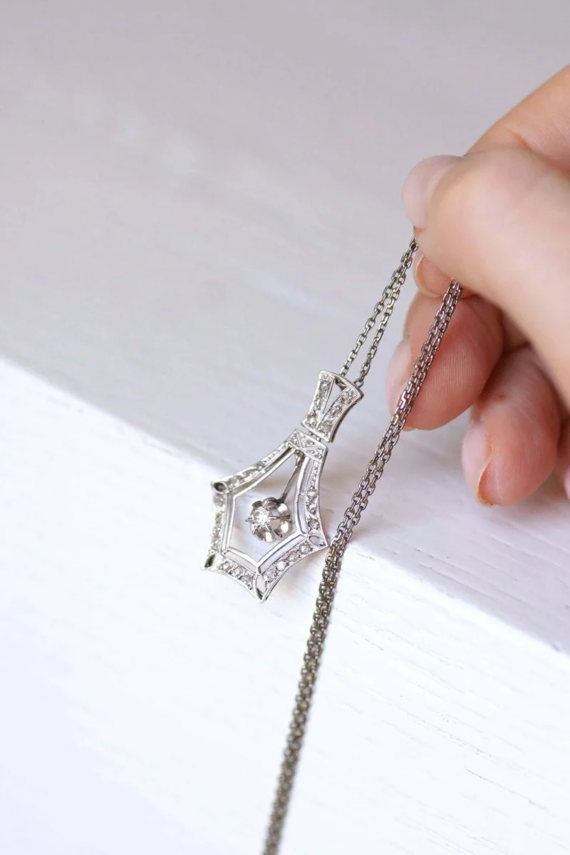 Grand pendentif Art Déco or blanc et diamants - Image 6