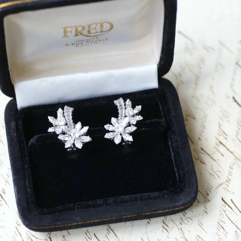 Boucles d'oreilles GUILLEMIN & SOULAINE pour FRED en or blanc, platine et diamants - Image 5