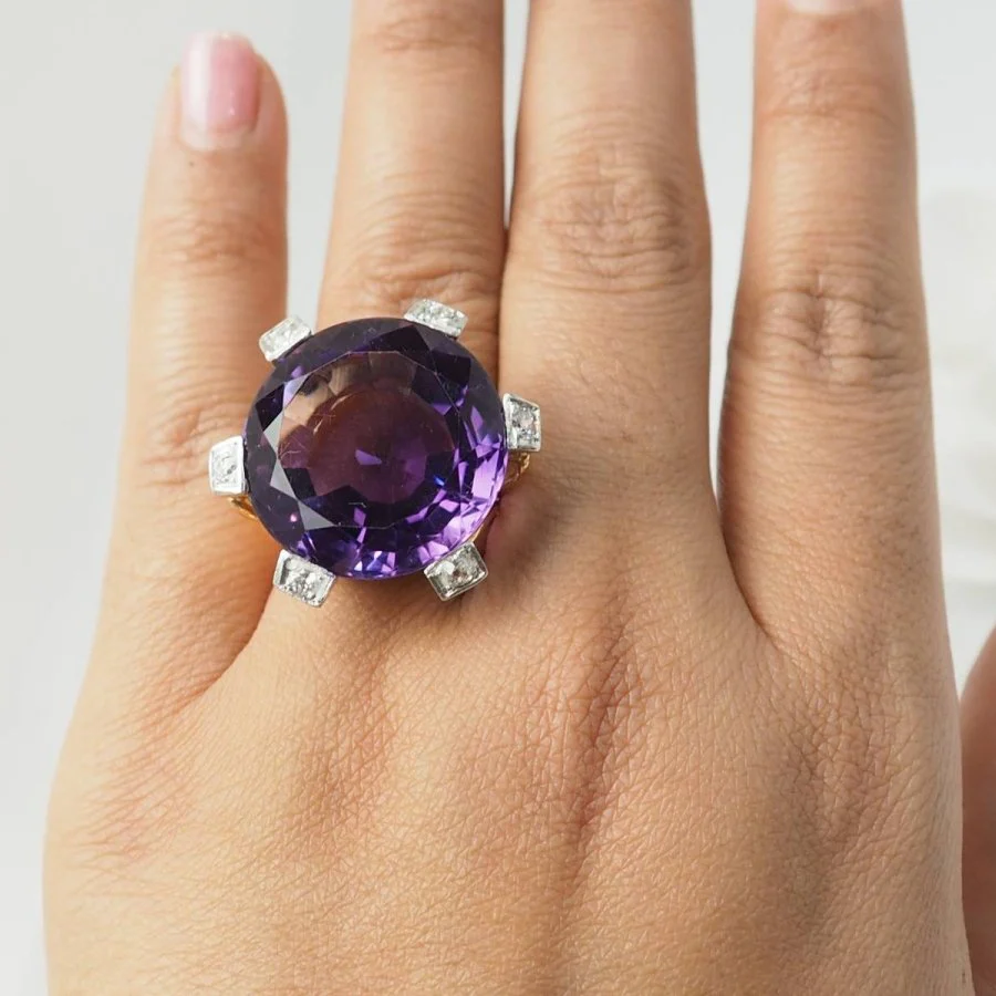 Bague Cocktail en or rose, améthyste et diamants - Image 2