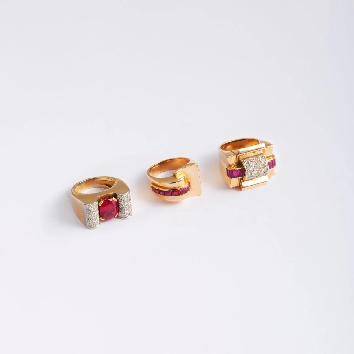 Importante bague tank or jaune, diamants et rubis - Image 2