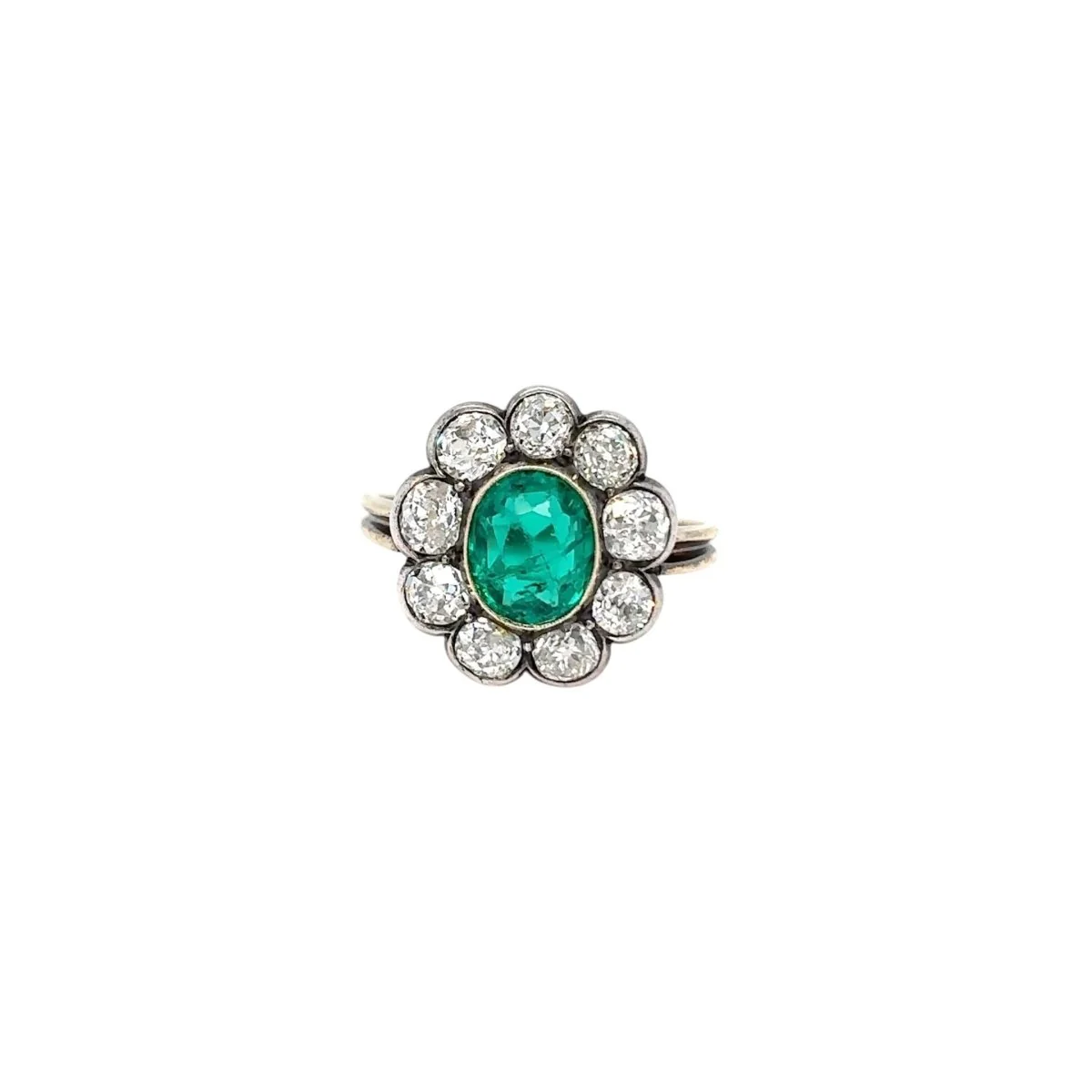 Late 19th century 2.00 Carat Emerald Diamond Gold/Silver Cluster Ring - Image 3