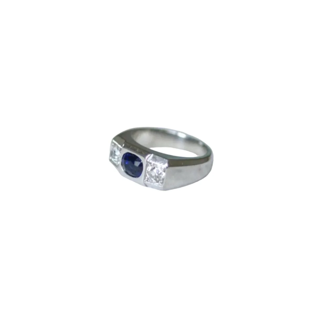 Bague Chevalière en platine, saphir, et diamants - Image 4