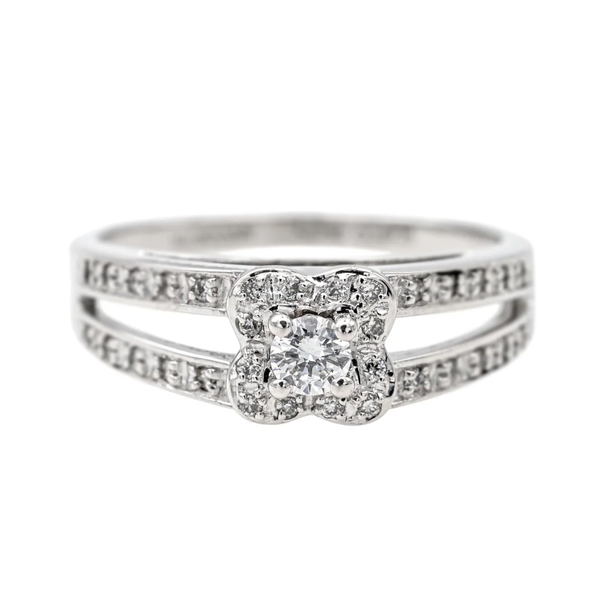 Bague MAUBOUSSIN "Chance of love" en or blanc et diamant