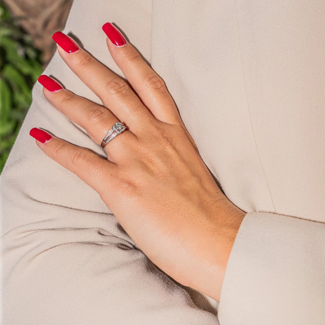 Bague MAUBOUSSIN "Chance of Love N°1" en or blanc et diamants - Image 2