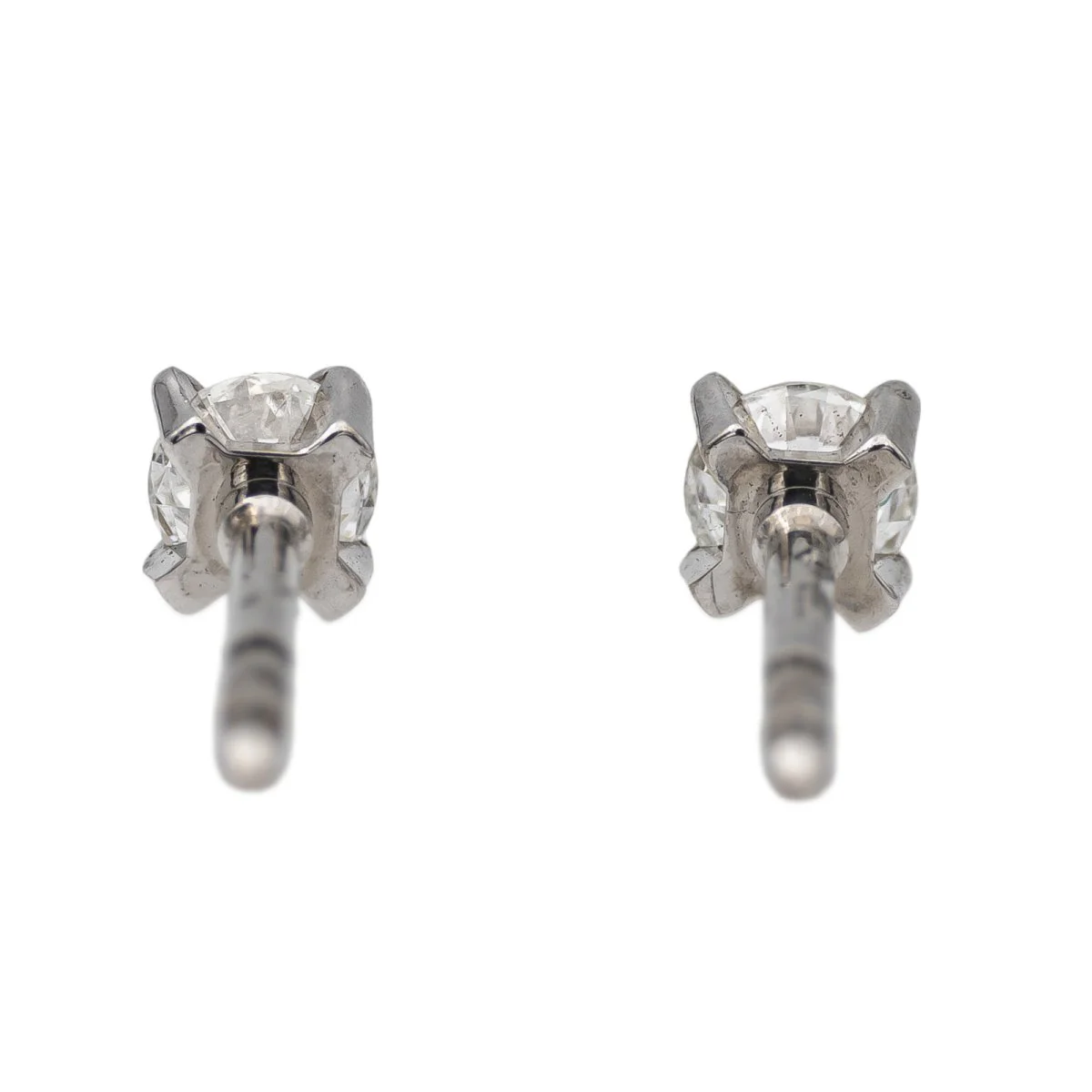 Boucles d'oreilles Puces MAUBOUSSIN en or blanc et diamants - Image 4