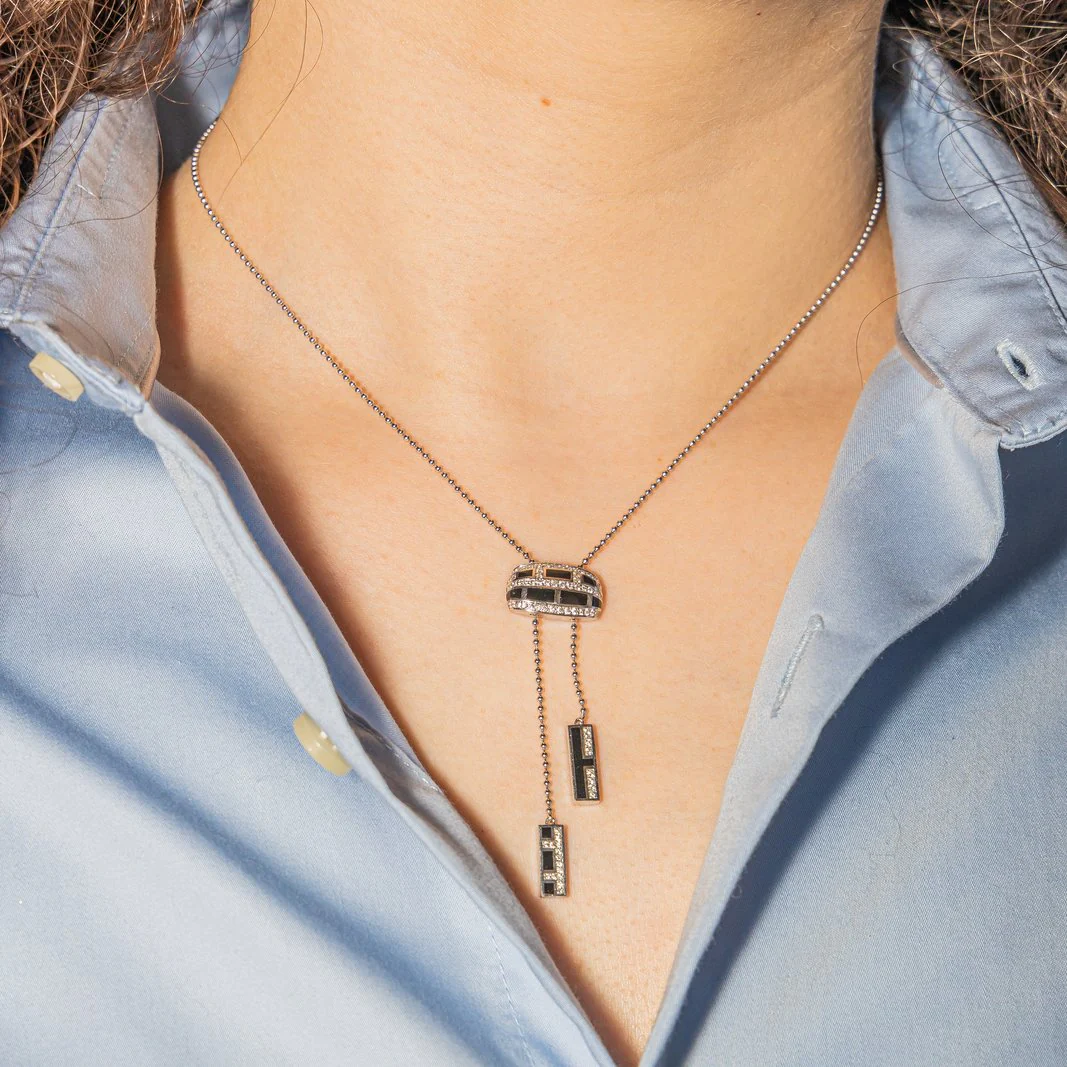 Collier MAUBOUSSIN "Le vice et la vertu" en or blanc et diamants - Image 2