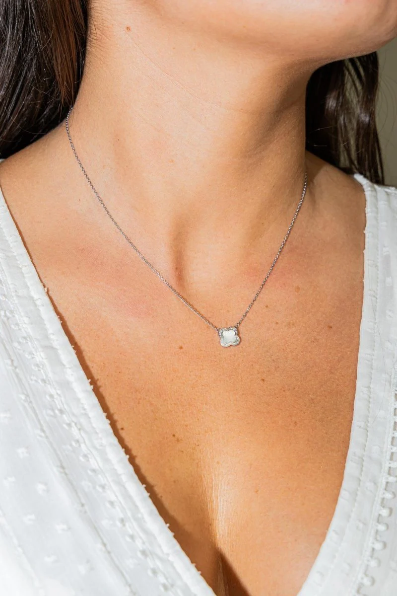 Mauboussin Collier Trèfle de Toi Or blanc Nacre - Image 2