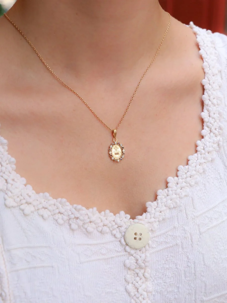 Médaille amour Augis ovale Plus qu'hier moins que demain or jaune diamant rubis - Image 5