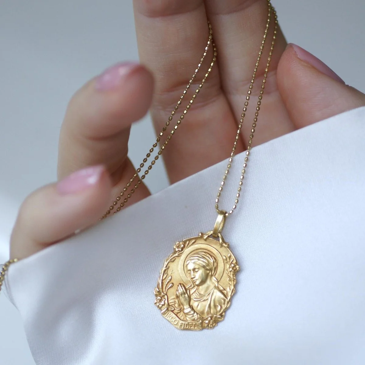 Pendentif en or jaune - Image 4