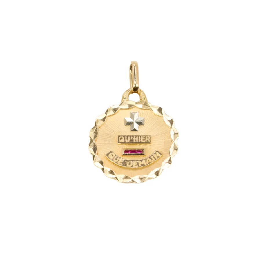Médaille amour Augis ronde Plus qu’hier moins que demain or jaune rubis