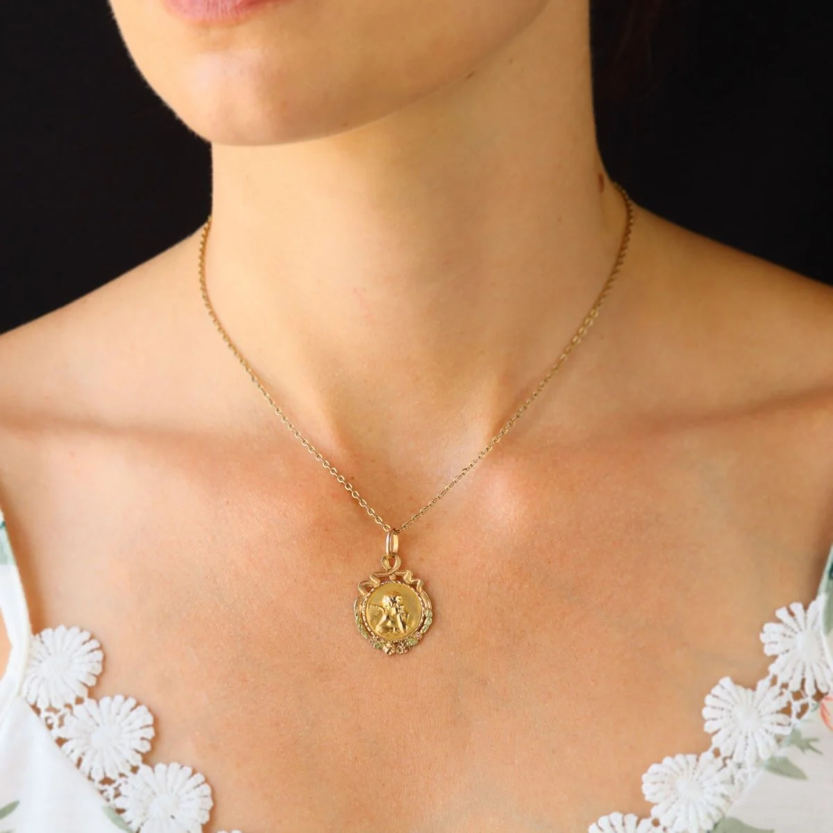 Médaille en or rose et or vert - Image 2