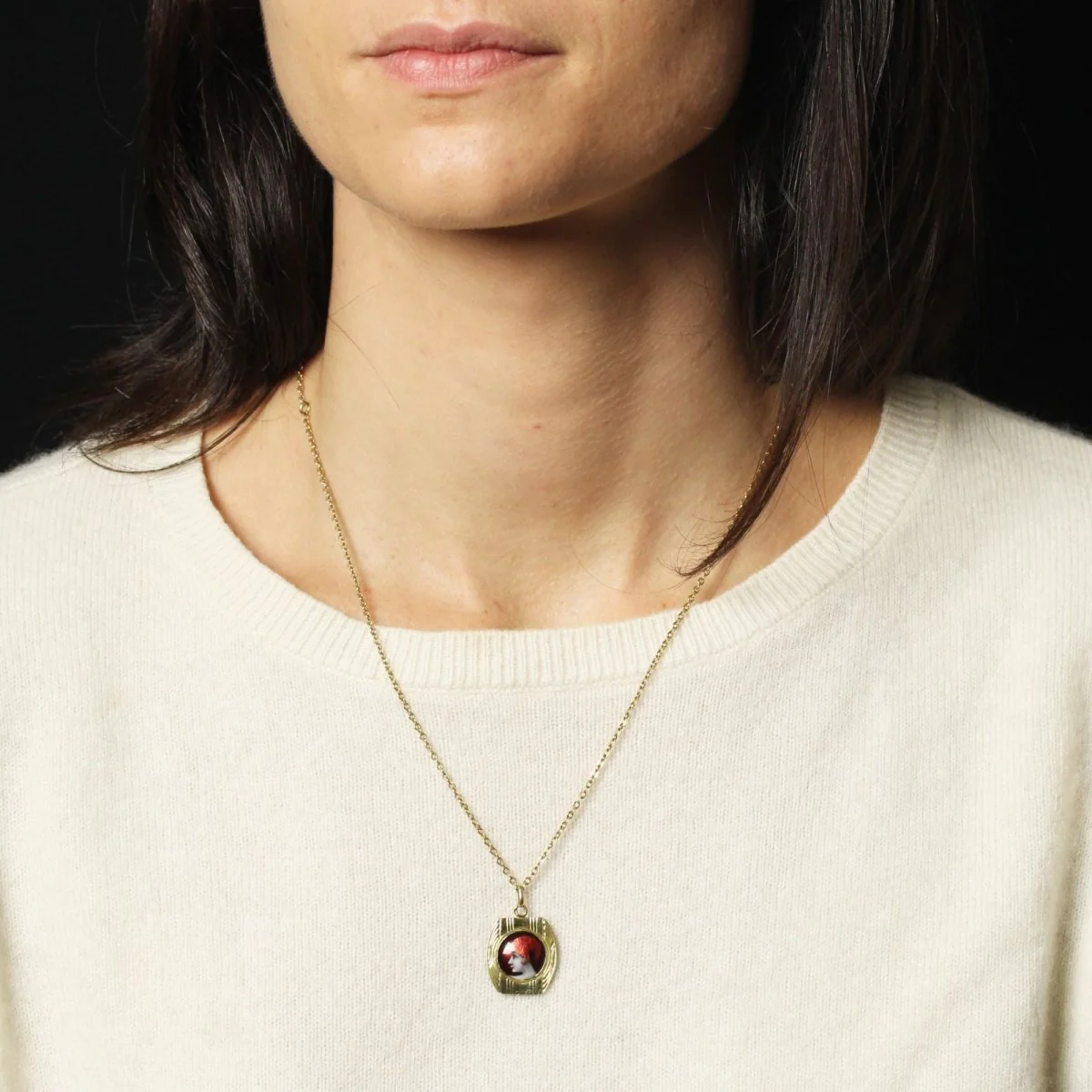 Médaille en or jaune et émail - Image 2