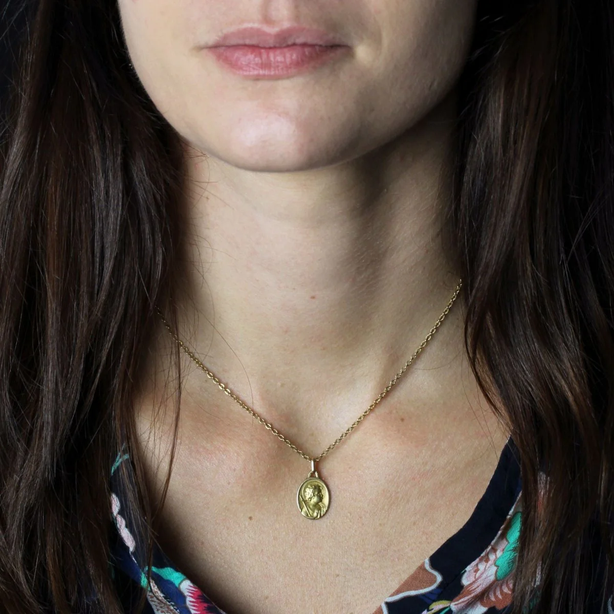 Médaille or jaune Ange en prière - Image 2