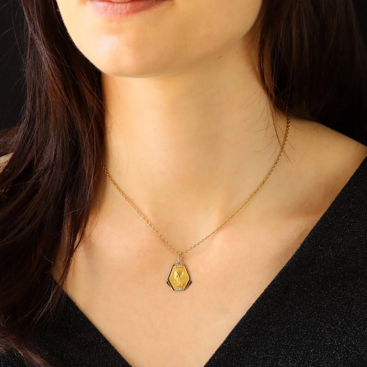 Pendentif Vierge tricolore en or jaune, or rose et or blanc - Image 2