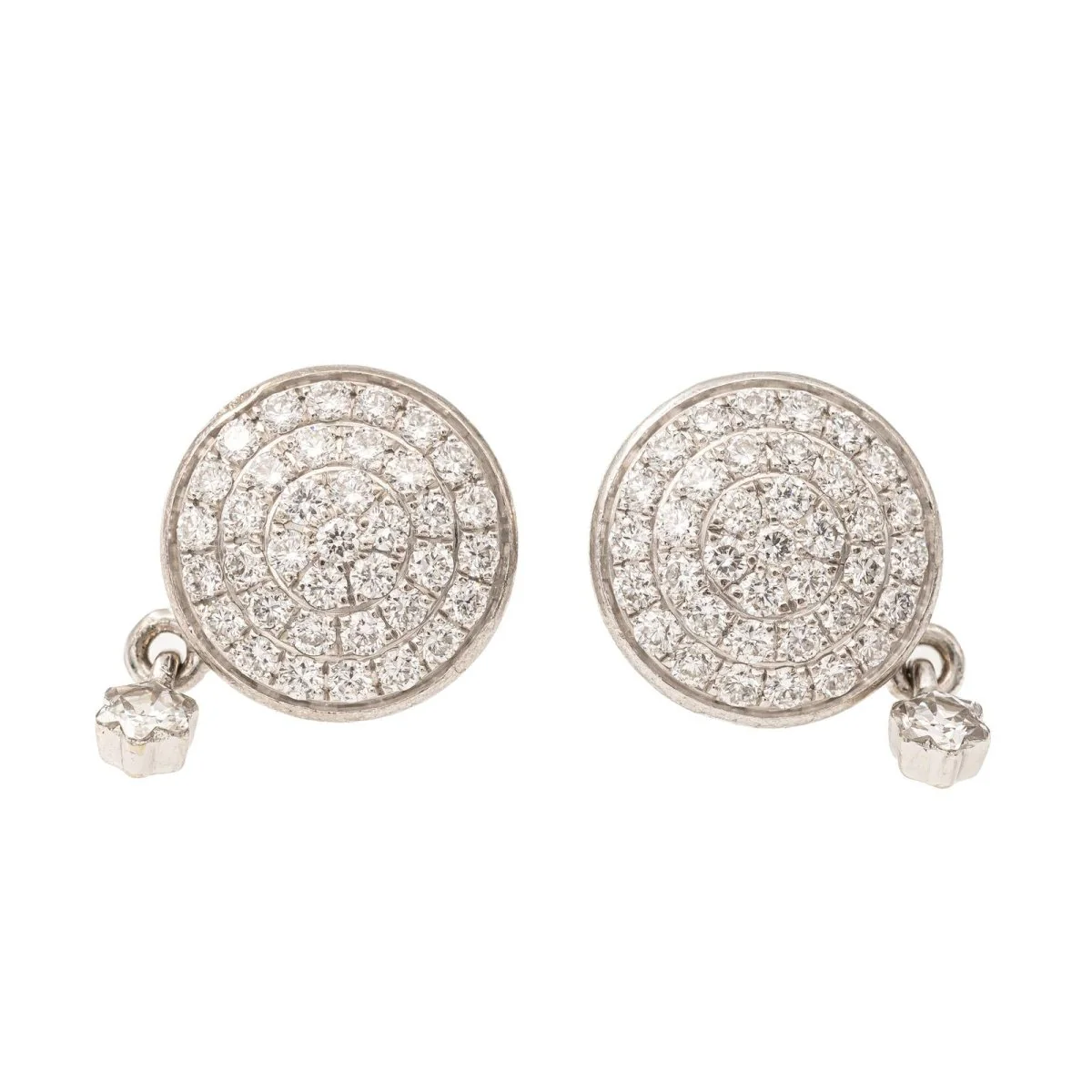 Boucles d'oreilles MONTBLANC "Dame Blanche" en Or blanc et Diamant