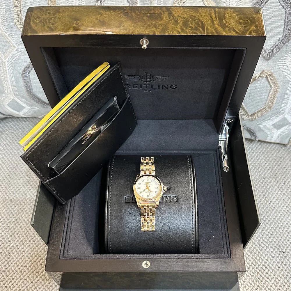 Montre BREITLING "Lady Galactic" en or rose, nacre, quartz et diamant - Image 6