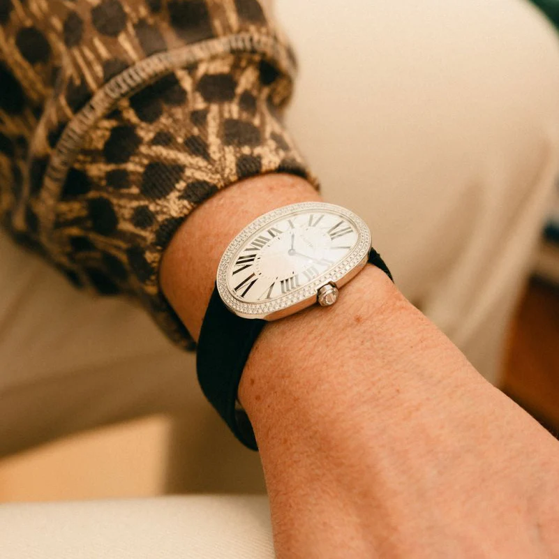 Montre CARTIER "Baignoire" XL en or blanc et diamants - Image 9