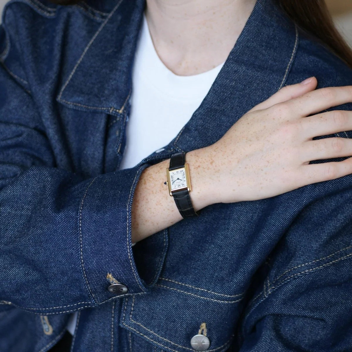 Montre CARTIER "Tank Louis" en or jaune et cuir - Image 2