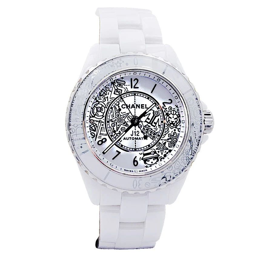 Montre CHANEL  céramique et diamants.