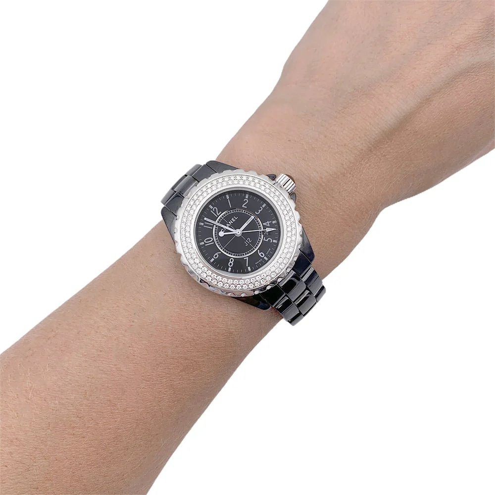 Montre CHANEL "J12" en céramique, acier et diamants - Image 5