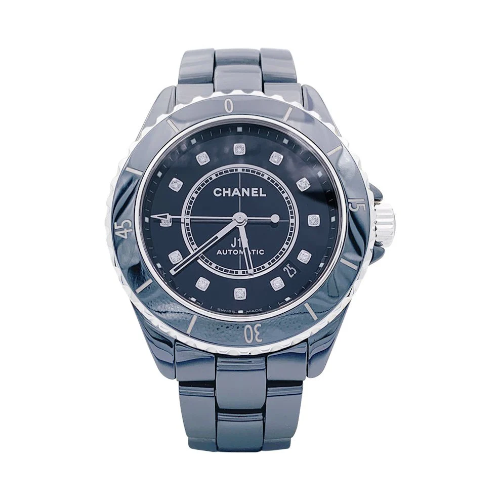 Montre CHANEL "J12" en céramique noire et diamants