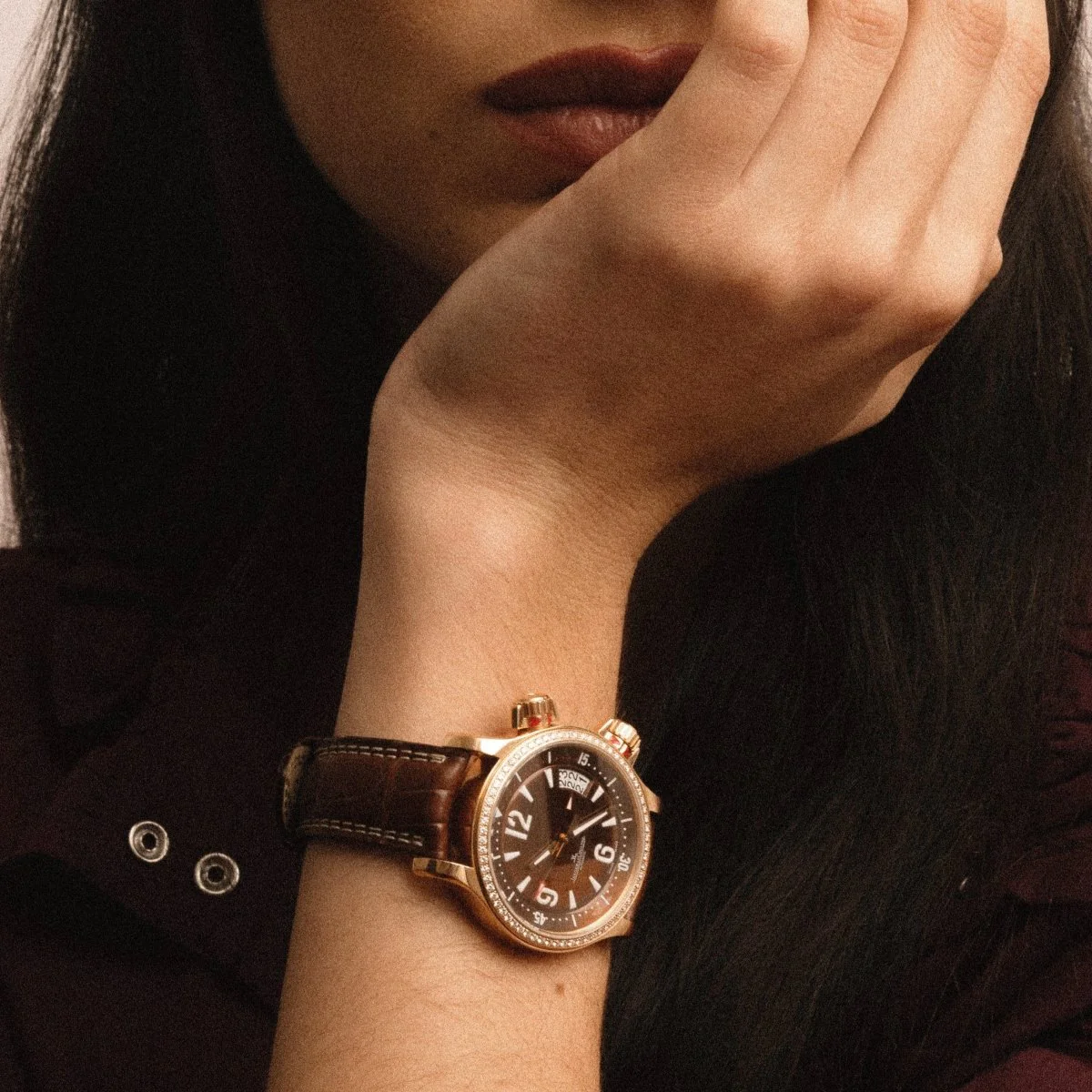 Montre JAEGER-LECOULTRE "Master Compressor" en or rose, cuir d'alligator et diamants - Image 6
